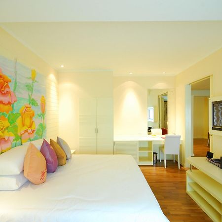 Hip Hotel Банкок Екстериор снимка