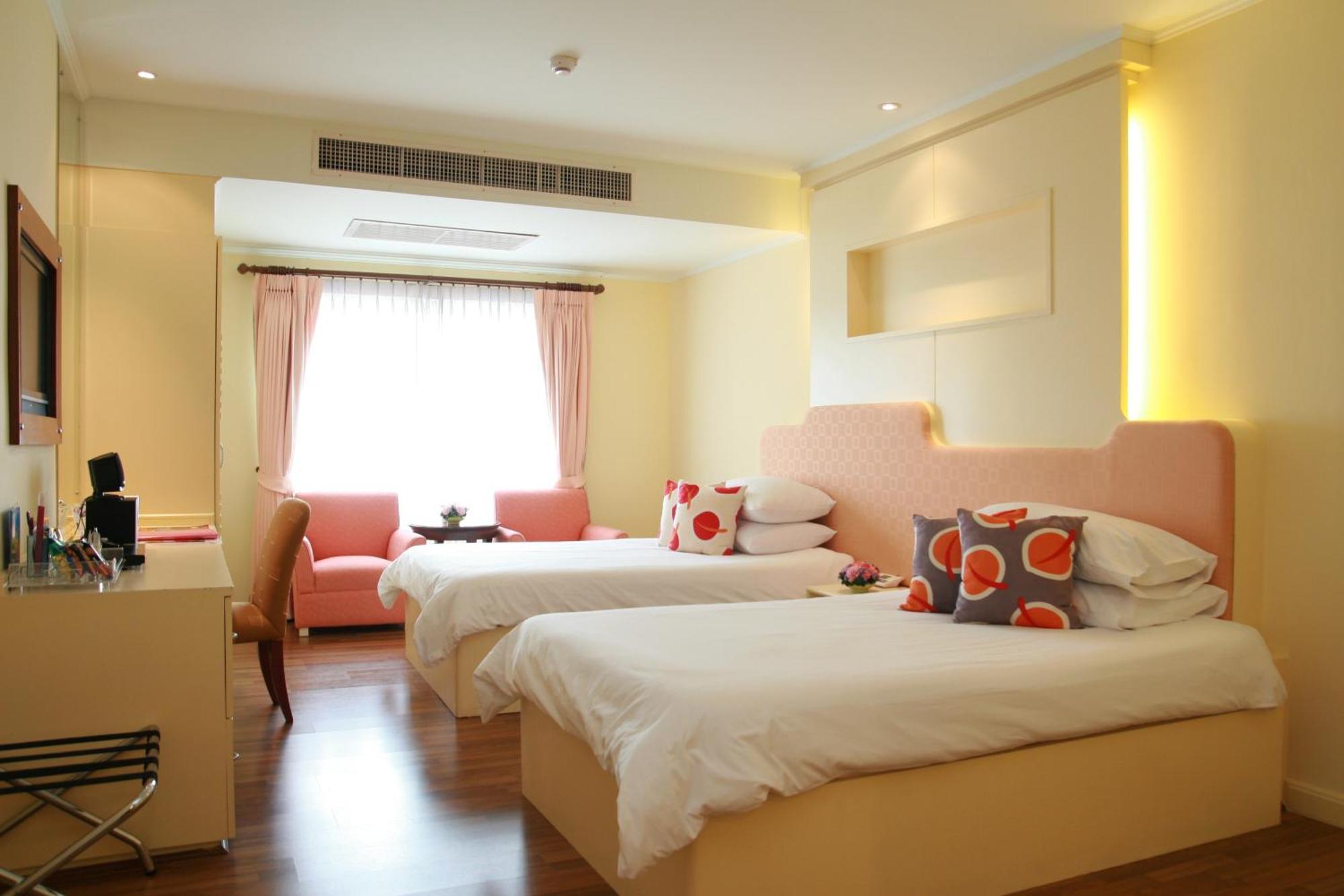 Hip Hotel Банкок Екстериор снимка