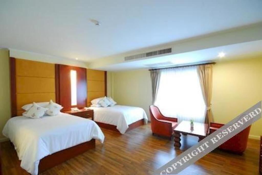 Hip Hotel Банкок Екстериор снимка