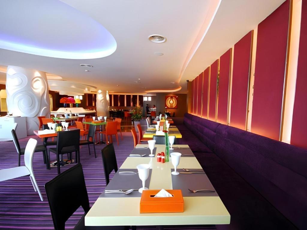 Hip Hotel Банкок Екстериор снимка
