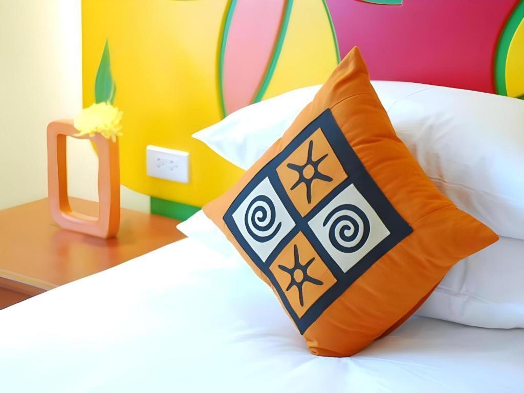 Hip Hotel Банкок Екстериор снимка